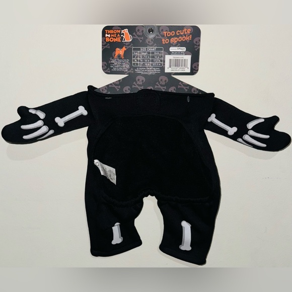 Skeleton With Candy Corn Throw Me A Bone Front Leg Pet Costume Size: S - Picture 2 of 3